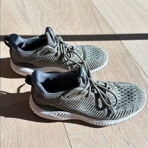 Adidas Alpha 3 Bounce size 7